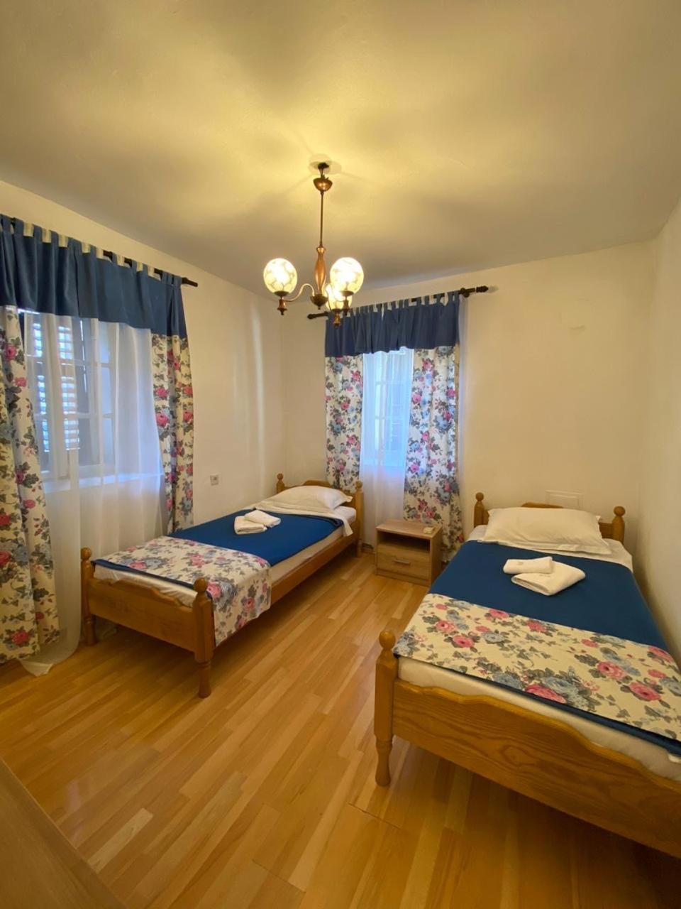 Viktor Rooms Kotor Værelse billede